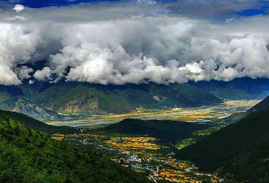 Yarlung River Valley.jpg