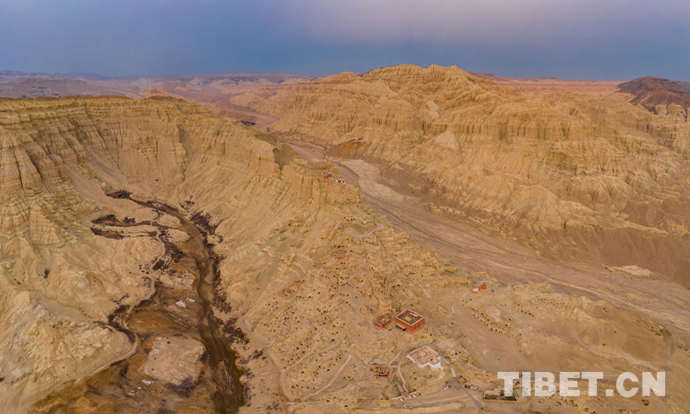 20214191618796973964_270_b